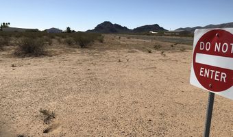 W William Road B, Aguila, AZ 85320
