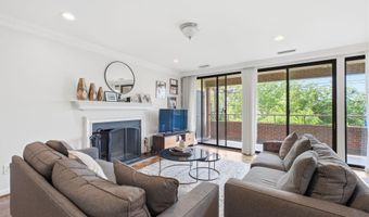 601 WILKES St 301, Alexandria, VA 22314