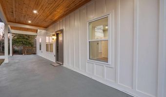 130 E Railroad Ave, Alto, GA 30510