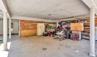 11512 Holly Bluff Cir, Biloxi, MS 39532