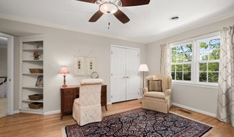 11836 HUNTING RIDGE Ct, Potomac, MD 20854