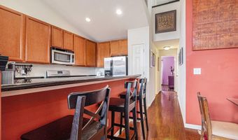 222 W Oakbrook Dr, Ann Arbor, MI 48103