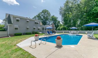 92 Forest Rd, Agawam, MA 01001