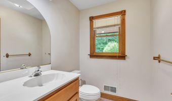 192 Palmer Rd, Chaplin, CT 06235