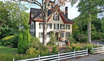 40 N Shore Rd, Absecon, NJ 08201