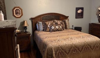 1899 Eisenhower Cir, Aberdeen, SD 57401