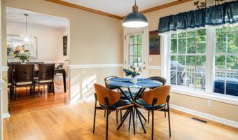 45 Pocono Ln 4, Danbury, CT 06810