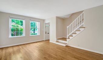 3364 S WAKEFIELD St #A, Arlington, VA 22206