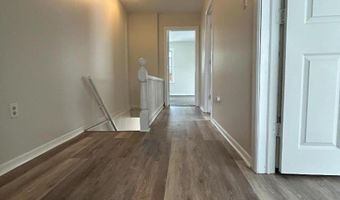 135 W Chrystal St, Andover, NJ 07801