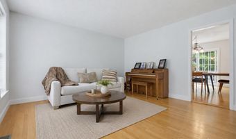 4 Hampshire Hills Dr, Bow, NH 03304