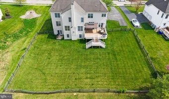33 WATERTON Dr, Bear, DE 19701