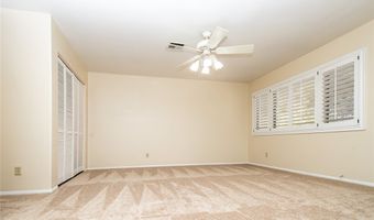 2105 Harbor Cliff Dr, Las Vegas, NV 89128