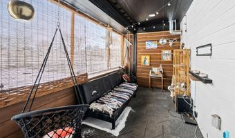 305 S Spring Pl, Brandon, SD 57005