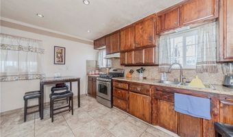 641 W Spruce St, Compton, CA 90220