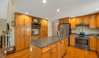 54 Liberty Ln, Barrington, NH 03825