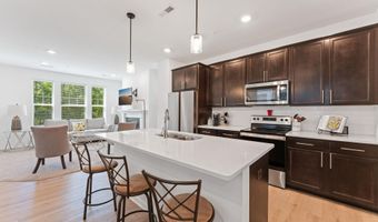 396 Rum River Way, Anoka, MN 55303