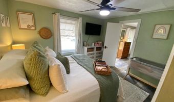 138 N Harrison St, Bloomfield, IN 47424