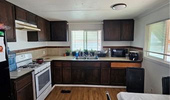 11423 Chamberlaine Way 59, Adelanto, CA 92301