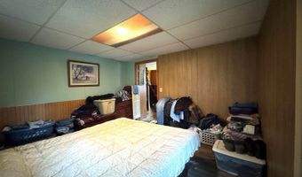 7 Howard Siding Ln, Abbot, ME 04406