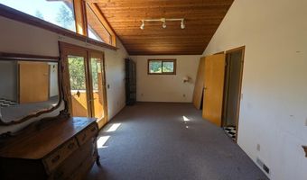 195 Timberlake Dr, Ashland, OR 97520
