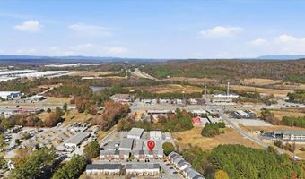 56 Princeton Glen Ct, Adairsville, GA 30103