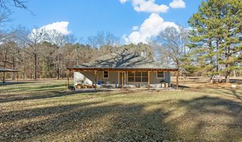 136 Scarborough Rd, Benton, LA 71006