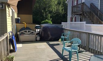 71 Baltimore Ave, Narragansett, RI 02882