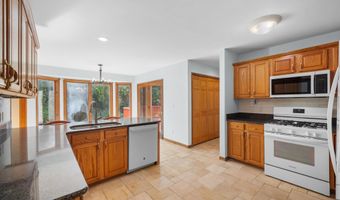4055 Pontiac Trl, Ann Arbor, MI 48105
