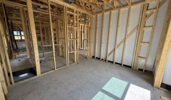 11011 Bop Ln, Adkins, TX 78101