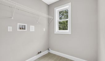 70 Seurat St, Barnegat, NJ 08005