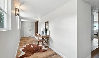 6300 TOPKE Pl NE, Albuquerque, NM 87109