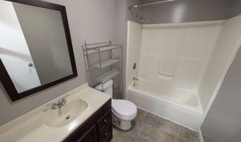 322 W 8th St, Bicknell, IN 47512