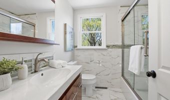 4 Meadowbrook Rd, Acton, MA 01720
