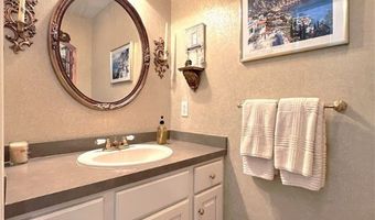 39 Wickendon Ct, Amherst, NY 14221