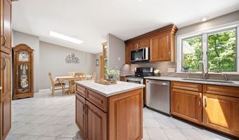 140 Appletree Rd, Auburn, NH 03032