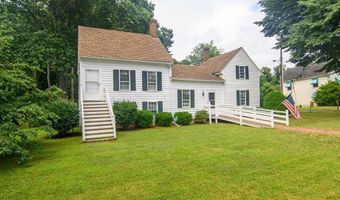 23613 FRONT St, Accomac, VA 23301