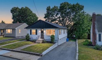 44 Cliff Ave, Cranston, RI 02920