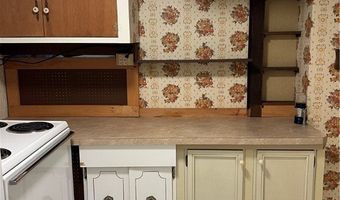 1028 Lyndon Ave, Ashtabula, OH 44004