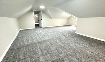 707 Greenlawn Dr, Amherst, OH 44001