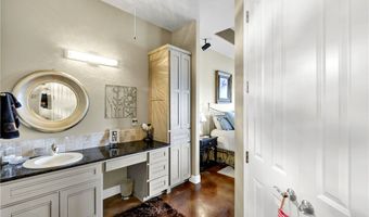 100 Dolphin Ct, Aransas Pass, TX 78336