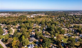 394 Long St, Amherst, OH 44001