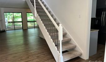 609 Crowfields Ln, Asheville, NC 28803