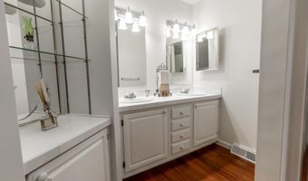 304 CRYSTAL CREEK Xing, Abbottstown, PA 17301