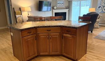 36 Kathryn Ln, Bangor, ME 04401