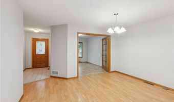 14242 Glencove Trl, Apple Valley, MN 55124
