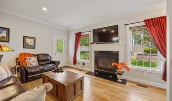28 Brookview Cir 28, Bristol, CT 06010