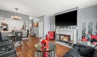 1431 Essex St, Algonquin, IL 60102