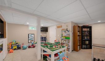 22 Clyde St, Blackstone, MA 01504