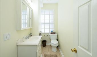 350 River St, Woonsocket, RI 02895