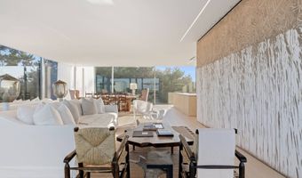 55 Dunes Ln, Amagansett, NY 11930